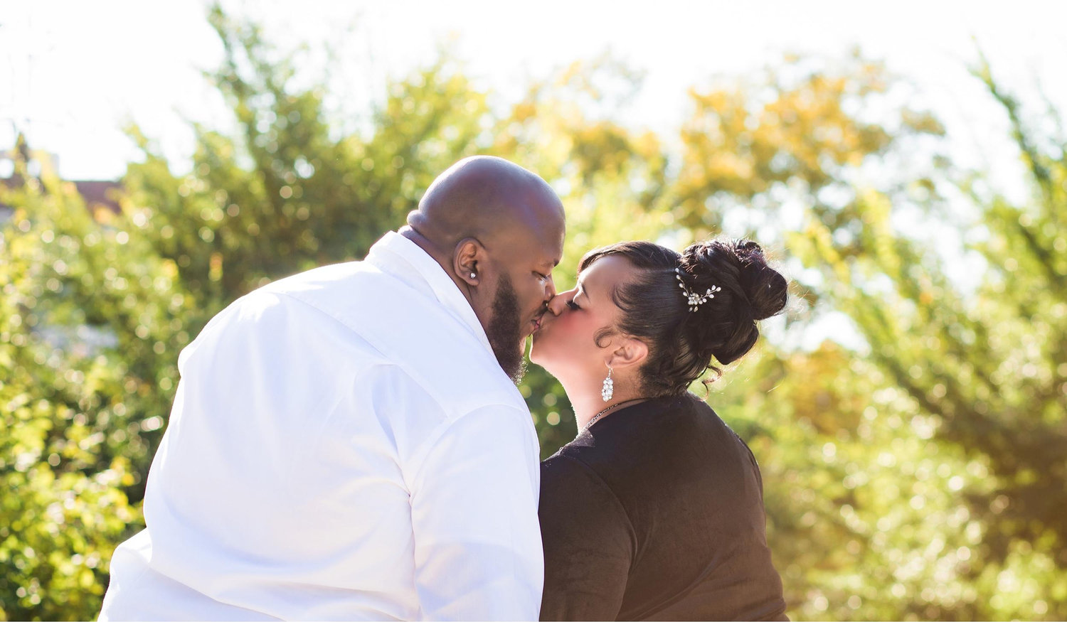 The Wedding Website of Tiffani Hall and Orlando Scales