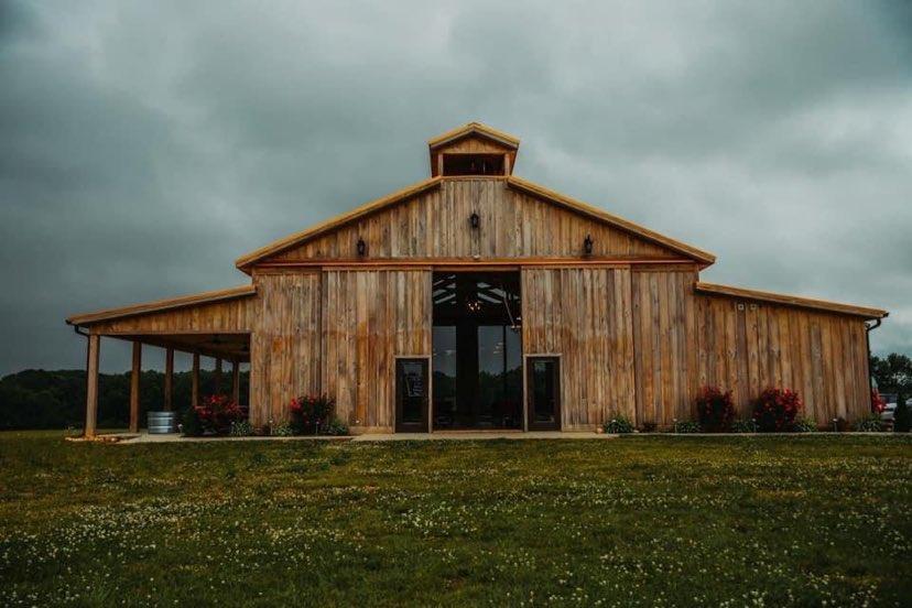 The Wedding Website of Jasmine Cowles and Justin Suiter