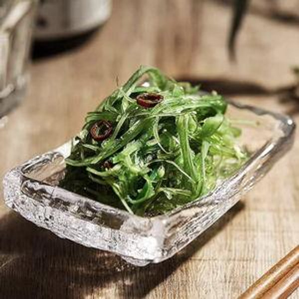 yueton 1 Pack Glass Sauce Dishes Seasoning Dish Creative Icebergs Shape Sauce Dish Sauce Dipping Plate Appetizer Tray Clear Sauce Holder Sushi Holder Soy Sauce Dish