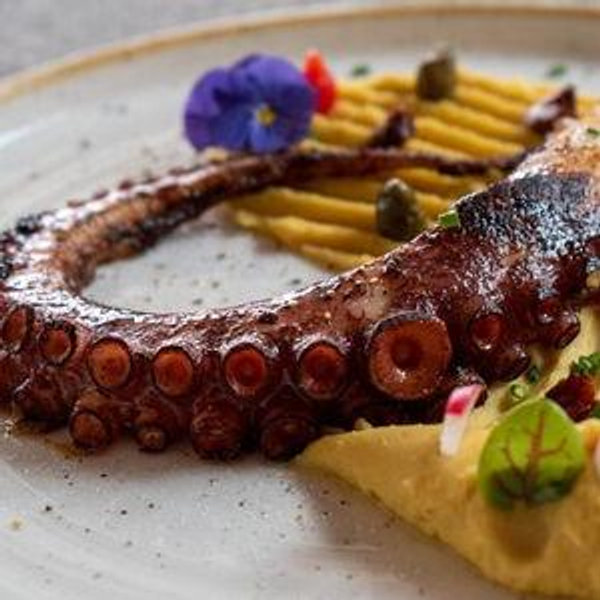 Tholoto Brunch & Restaurant
