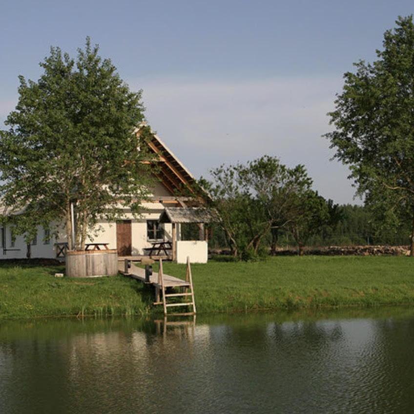 Sauna house + lake for swimming