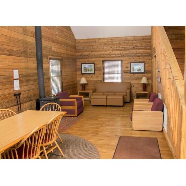 Cabin - family room/dining area