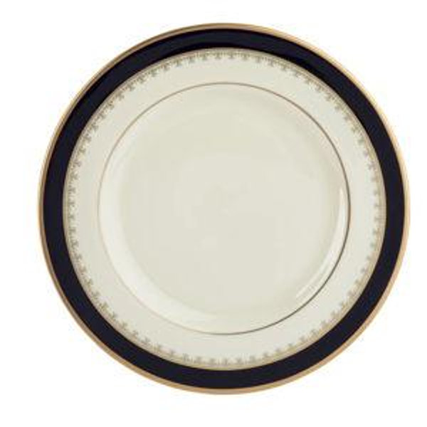 Pickard Ivory Washington Dinner Plate