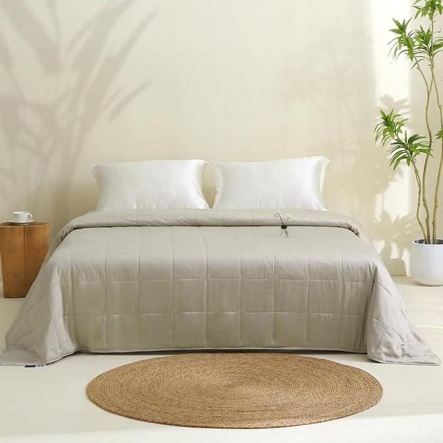 EP Mode Lightweight Quilt Blanket for Summer, 100% Viscose from Bamboo Fabric & Filling, Natural, Breathable- Sandshell, Queen