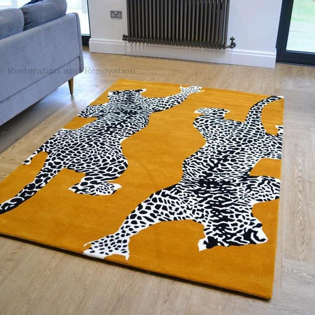 Restoration and Renovation Climbing Jaguar Modern Handmade Wool Rug for Living Room, Bedroom and Dining Room (6' Round, Ochre)