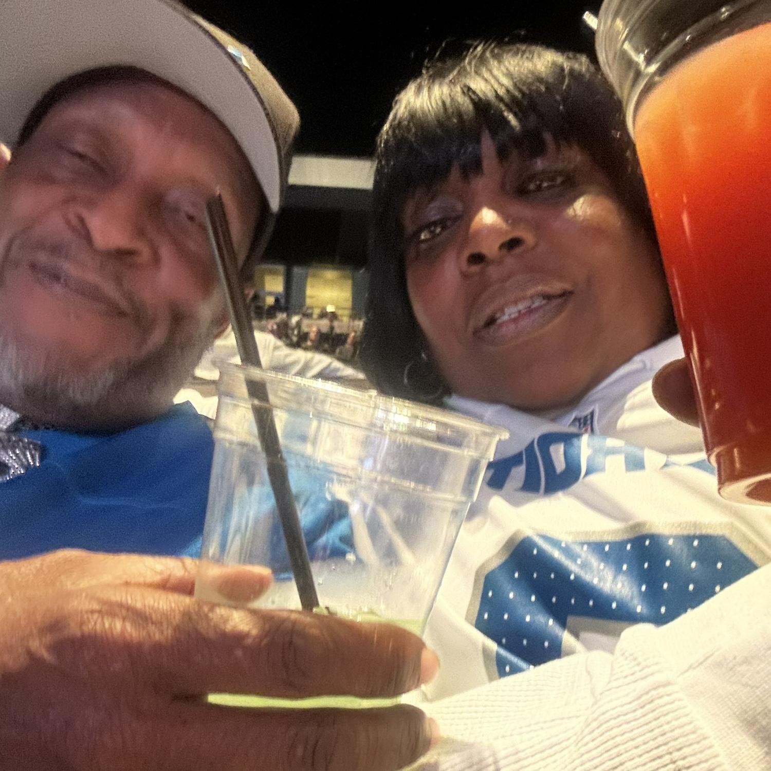 The Detroit Lions were playing a playoff game while we were at the Comedy Jam with Cedric the Entertainer and DC Young Fly!