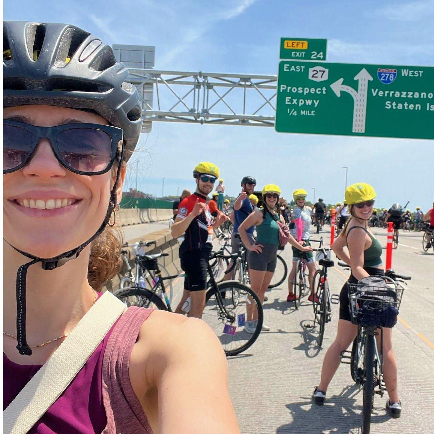 Andando en bici, Nueva York.
//
New York adventures on wheels.