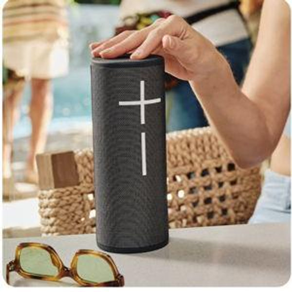 Megaboom 4 in Active Black