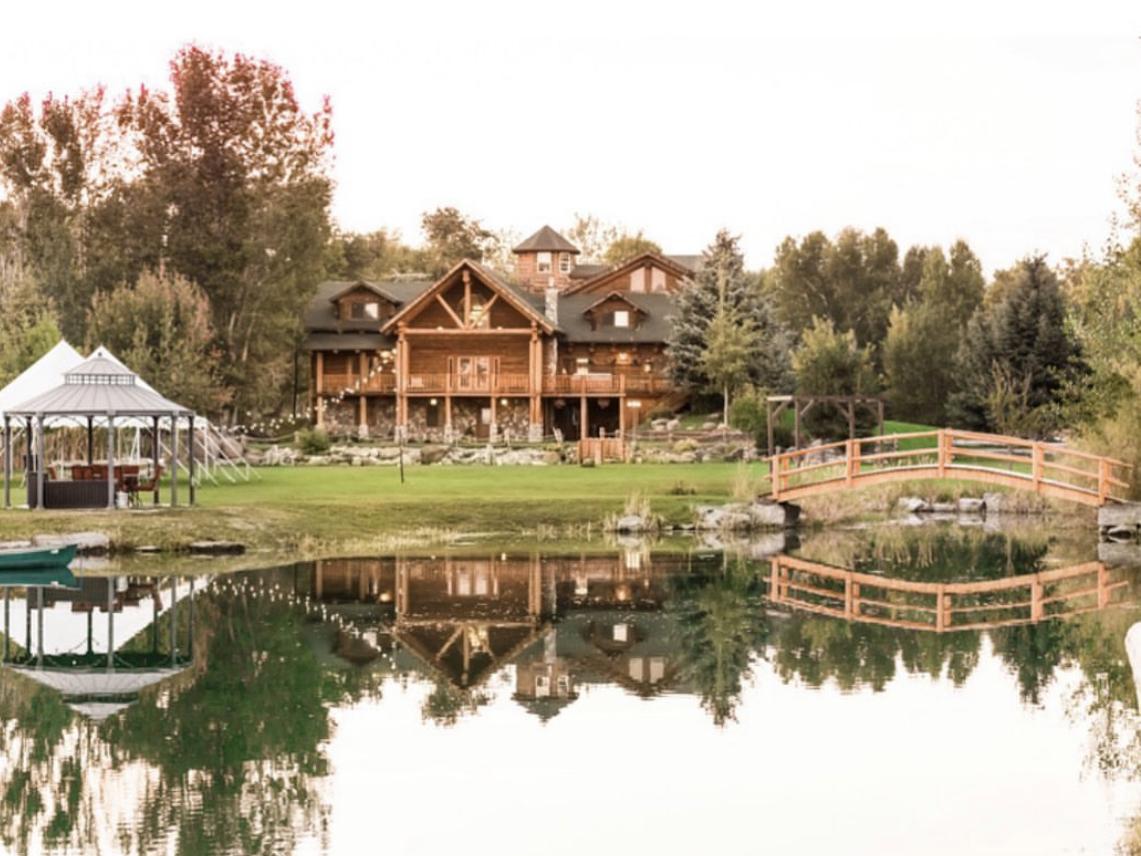The Wedding Website of Haley Vining and Matt Pelletier