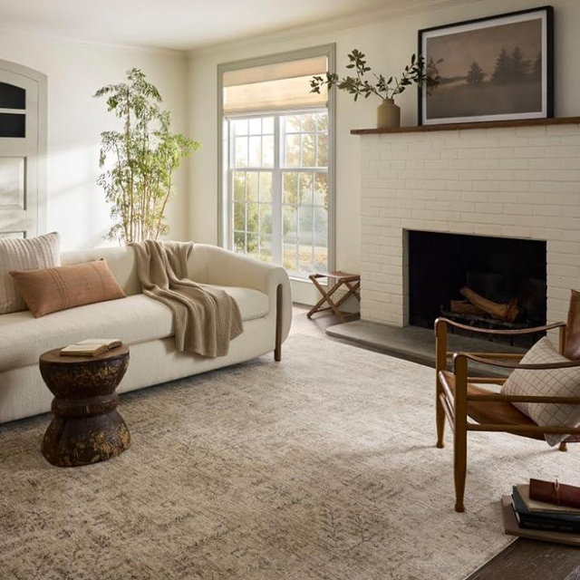 Loloi Magnolia Home by Joanna Gaines Junie Collection JUE-02 Oatmeal/Smoke 5'-3" x 7'-6", .38" Pile Height, Area Rug
