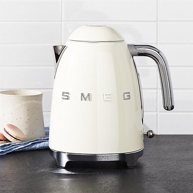 SMEG Cream Retro Electric Kettle