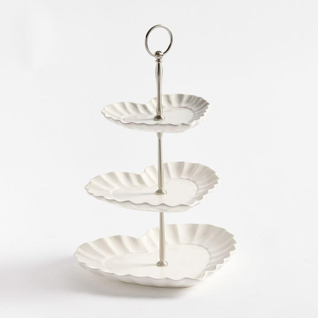 Heirloom Scalloped Heart Stoneware Tiered Stand