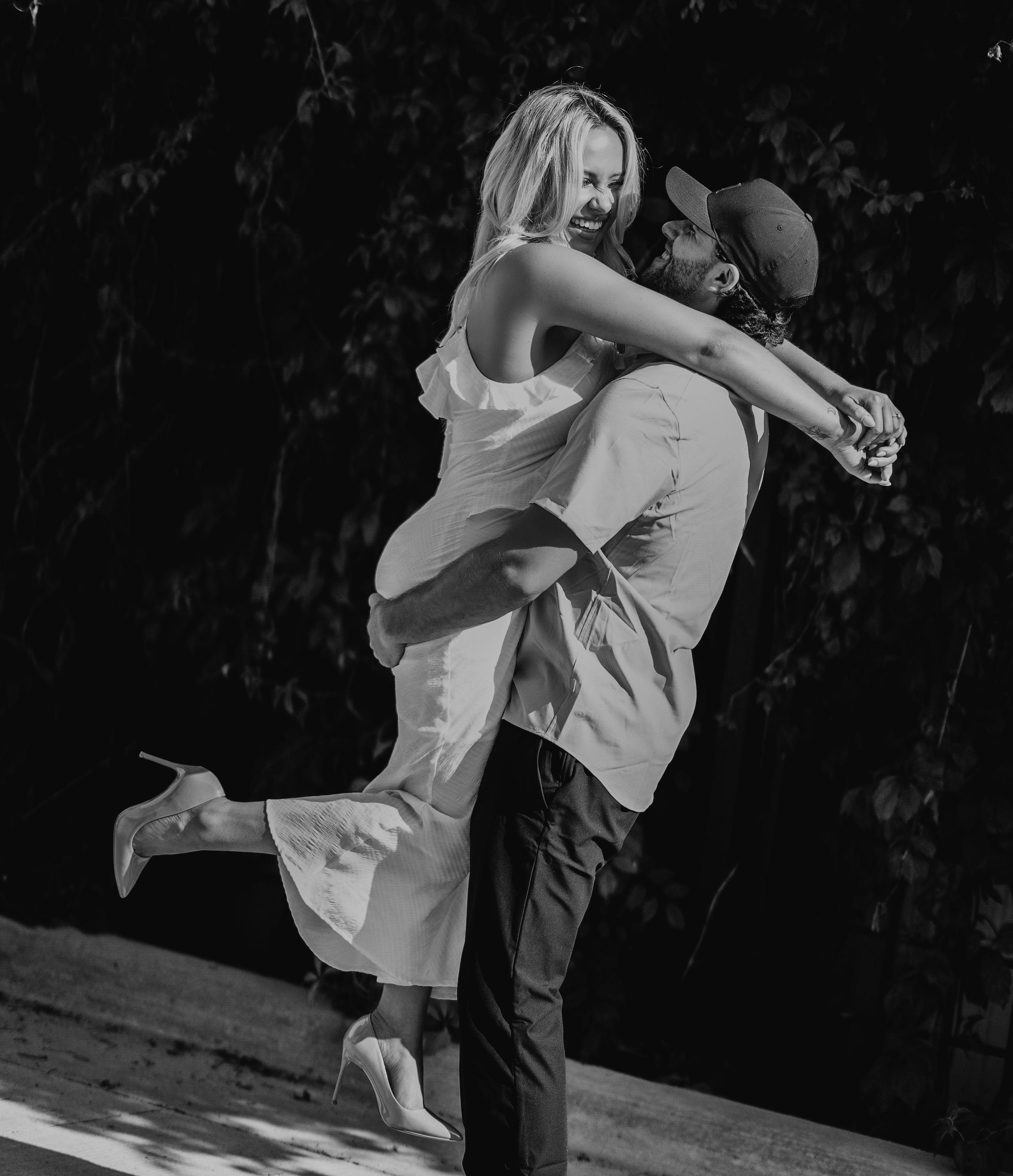 The Wedding Website of Hunter Johnson and Sophie Seivert