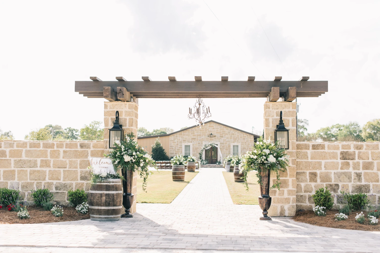 The Wedding Website of Savannah McKinney and Eric Aleman