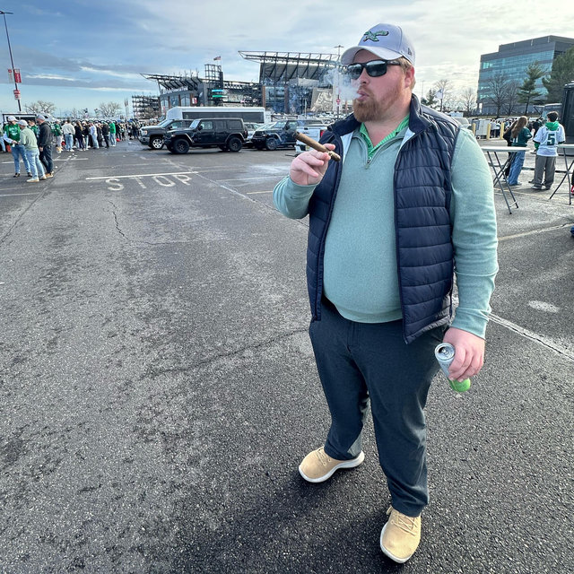 2 tickets for an Eagles football game