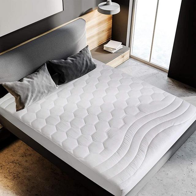 Bedsure Mattress Pad Queen Size - Breathable - Ultra Soft Quilted Mattress Protector, Fitted Sheet Mattress Cover White