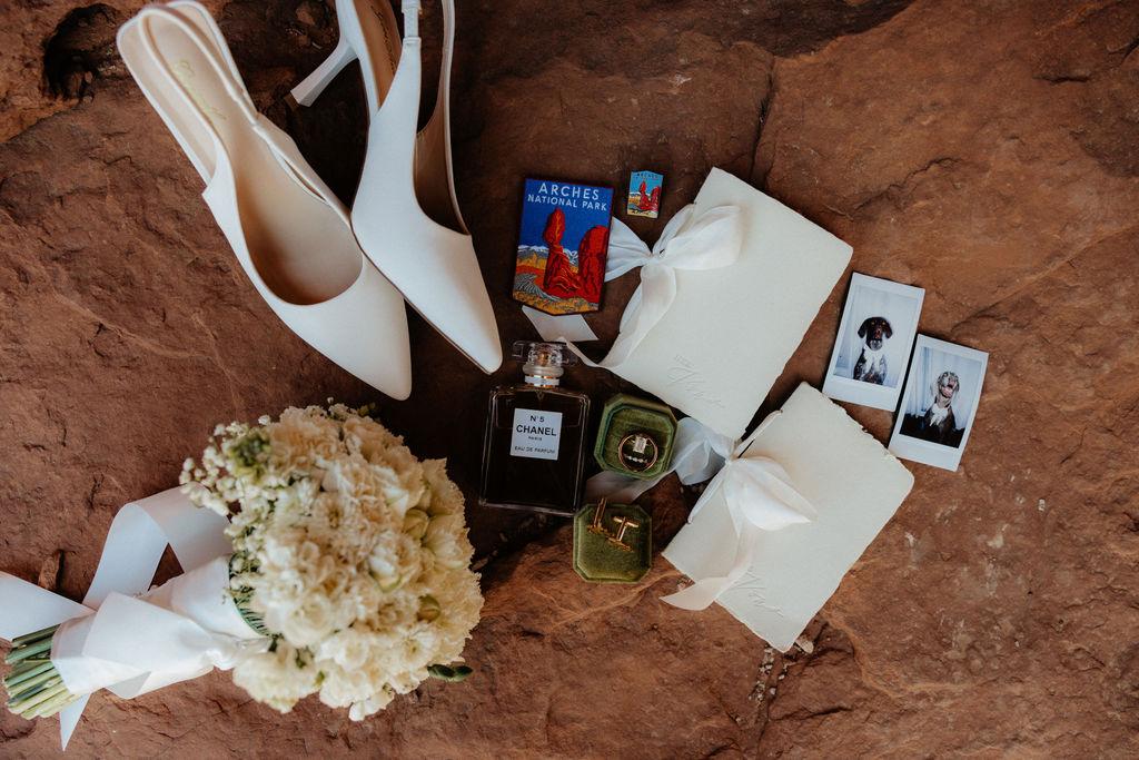 The Wedding Website of Hailey Robinson and Johnny Robinson