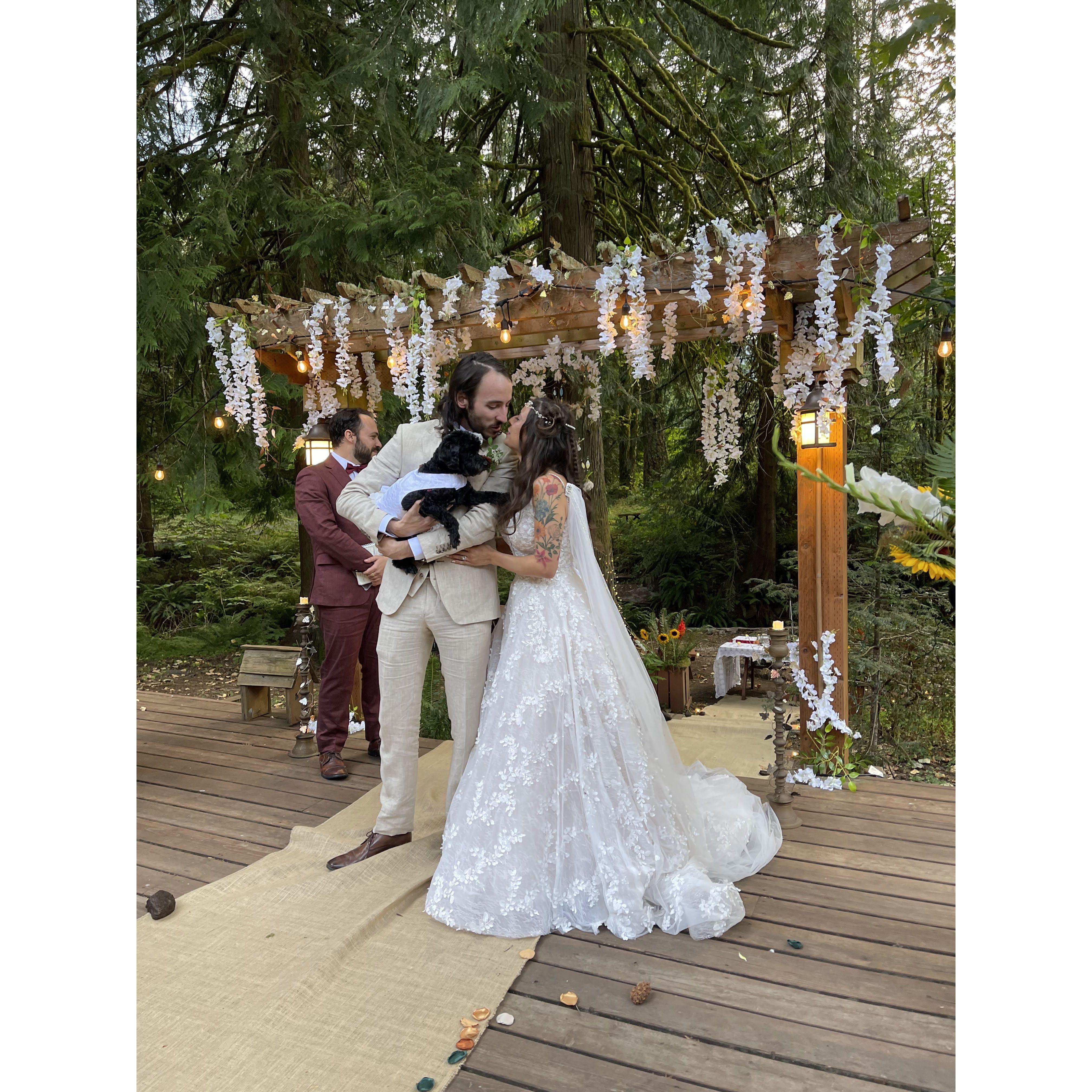 We're married!