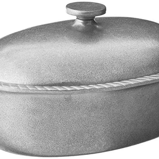 Wilton Armetale Gourmet Grillware Oval Chili Pot with Lid, 4-Quart