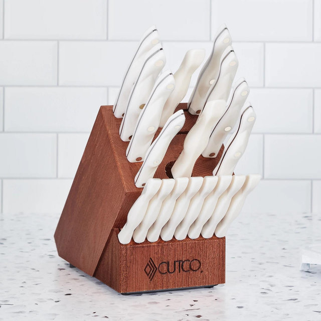 CUTCO Homemaker + 8 Set with Block w/ Petite Chef Set