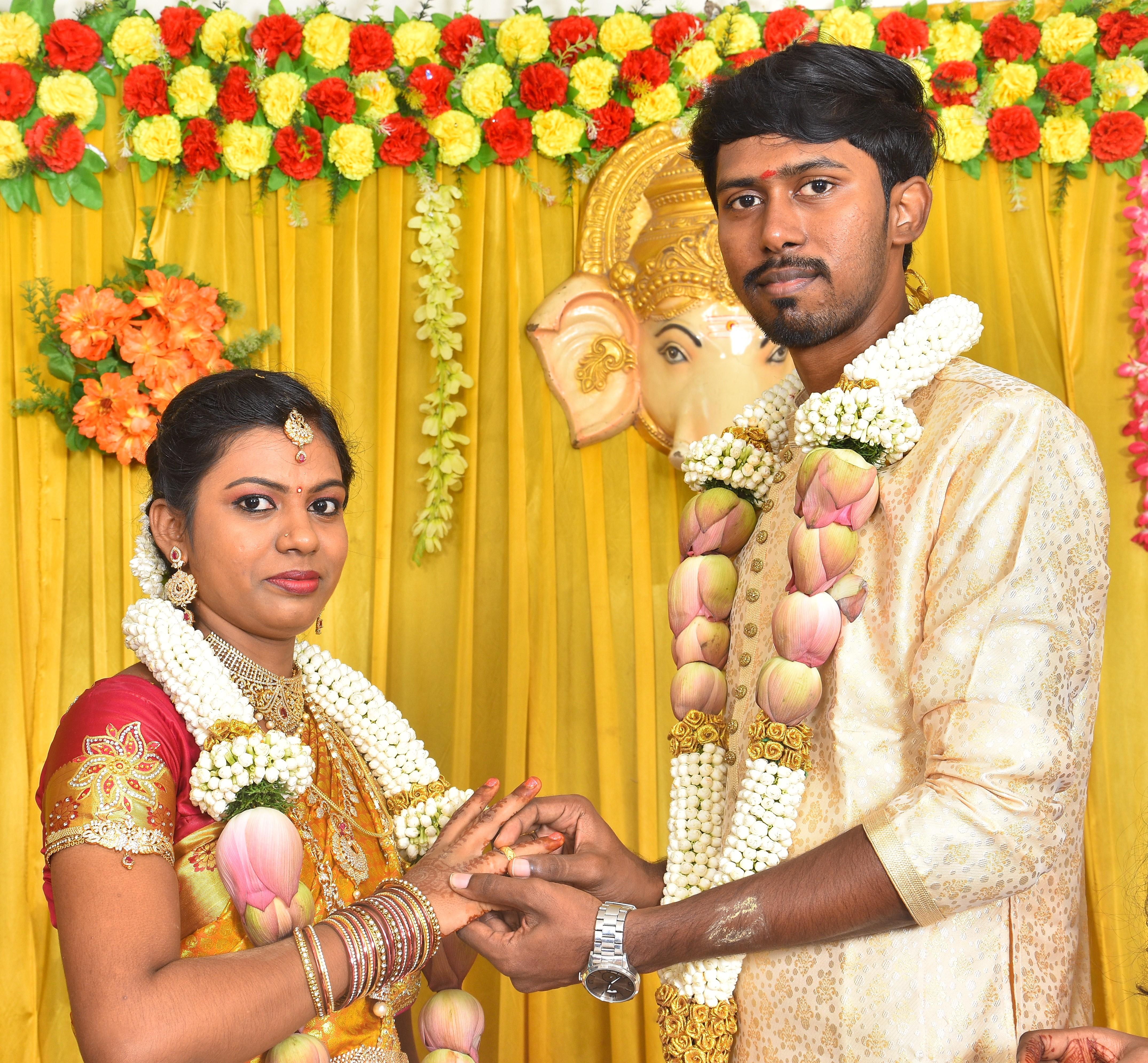 The Wedding Website of Sathish D and Nishanthi R