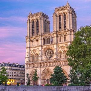 Lunch & Tour of Notre-Dame