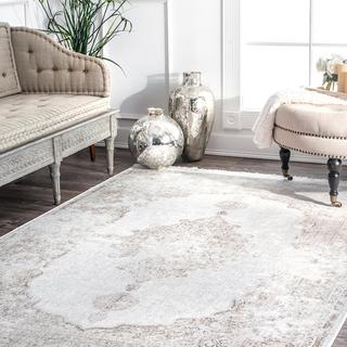 Vintage Medallion Cantrell Fringe Area Rug