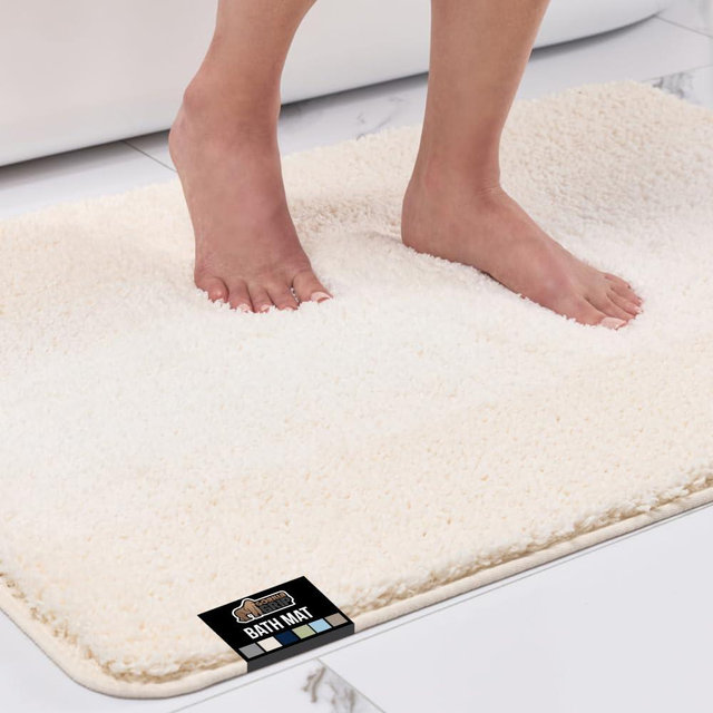 GORILLA GRIP Ultra Soft Plush Bathroom Rugs with Textured Rubber Backing, Absorbent Quick Dry Bath Mat, Machine Washable Shower Mats, Home Décor Accessories Bathmat Rug Essentials, 24 x 16 Ivory