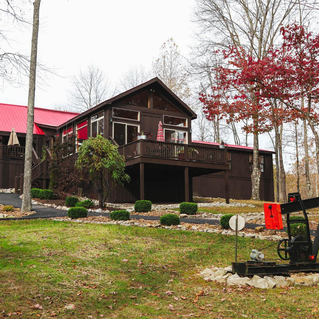 Wedding venue/lodging for everyone-contribute what you wish