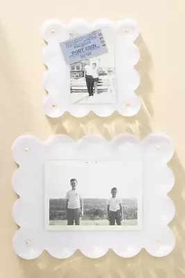 Acrylic Scalloped Picture Frame