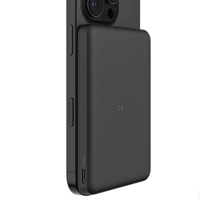 Slim Magnetic Power Bank 5K | Belkin US
