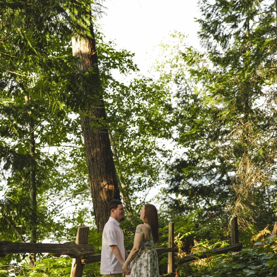 Some of our BEAUTIFUL engagement pictures ❤️ credit: Sara Therese Photography