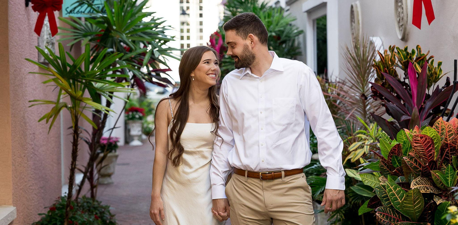 The Wedding Website of Taylor Middendorf and Luke Seele