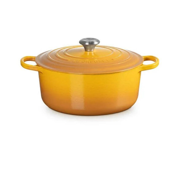 Signature Round Dutch Oven