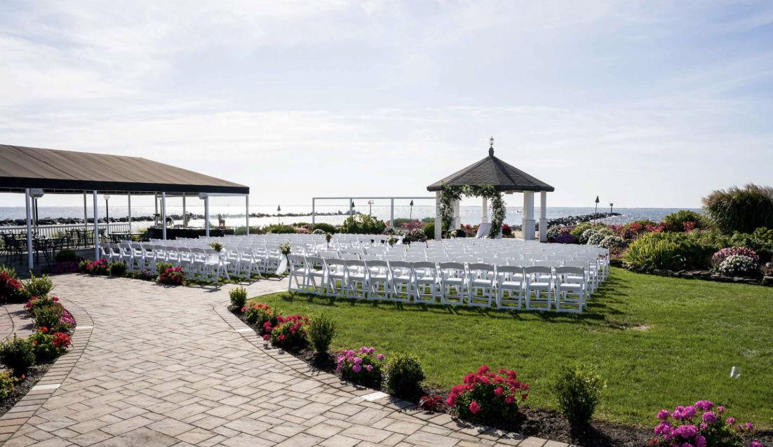 The Wedding Website of Amanda Marino and Aibtesam Chaudhary