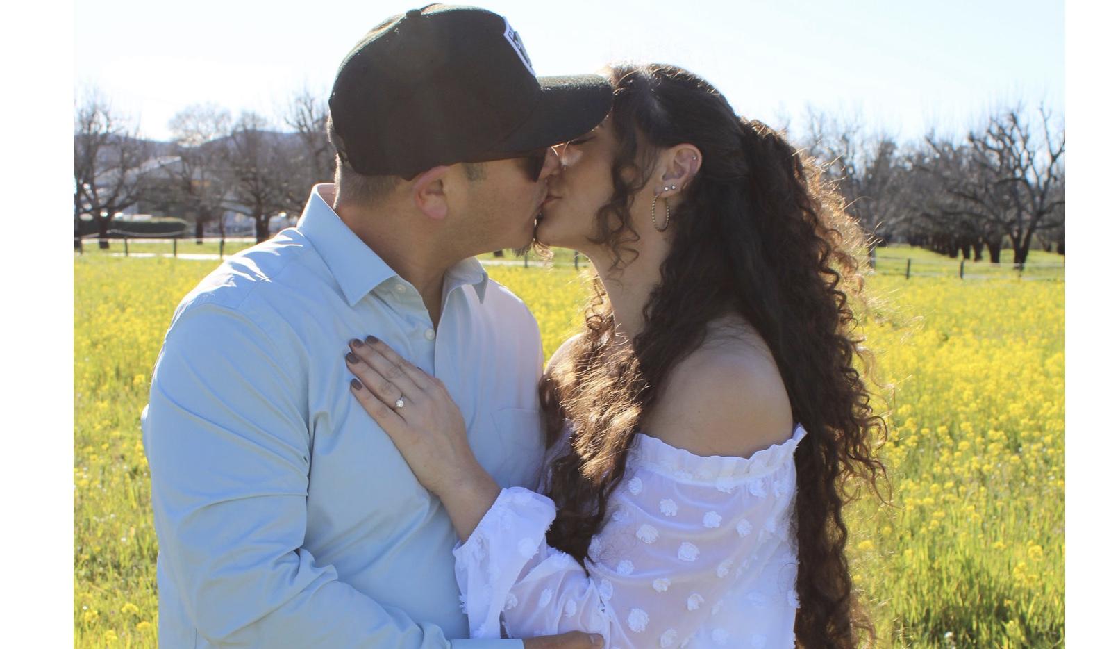 The Wedding Website of Amanda Ray and Abdon Aguirre
