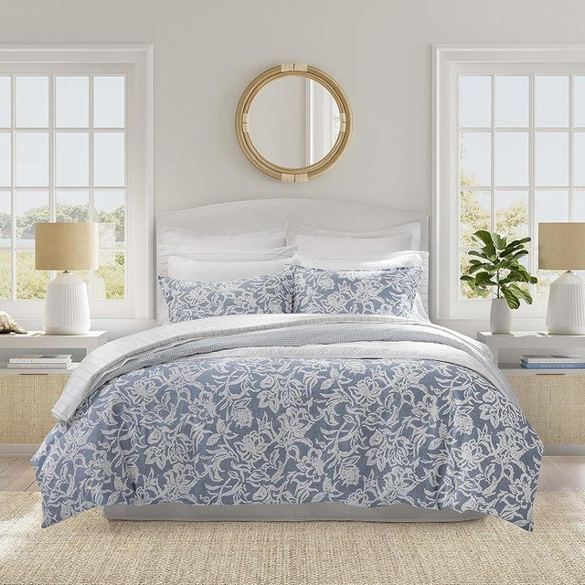 Nautica- Queen Comforter Set, Cotton Reversible Bedding Set, All Season Designer Home Décor (Tortola Blue, Queen)