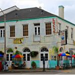 Lucy's Retired Surfers Bar & Restaurant