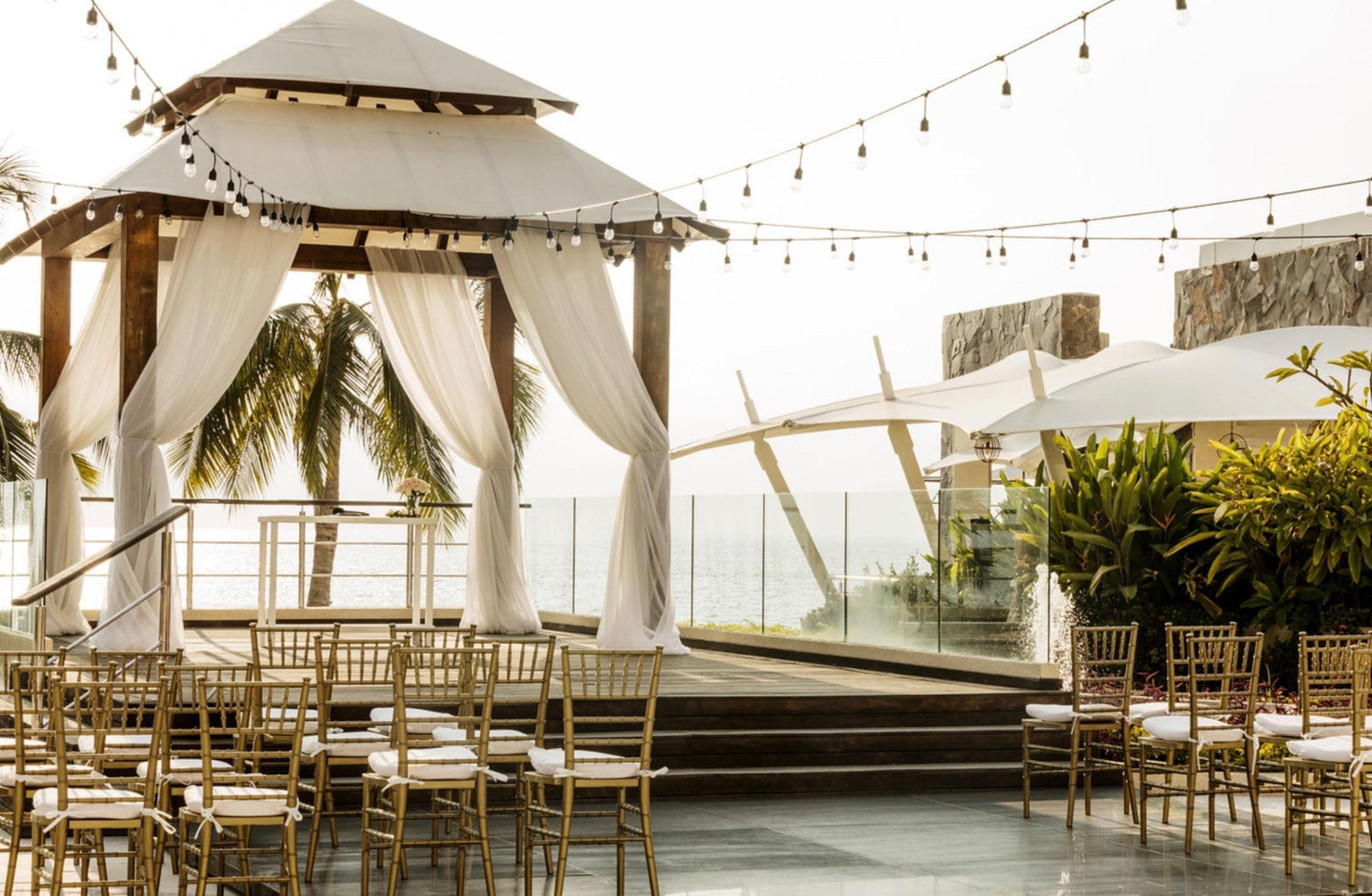 The Wedding Website of Richard Martin and Emily Hawn