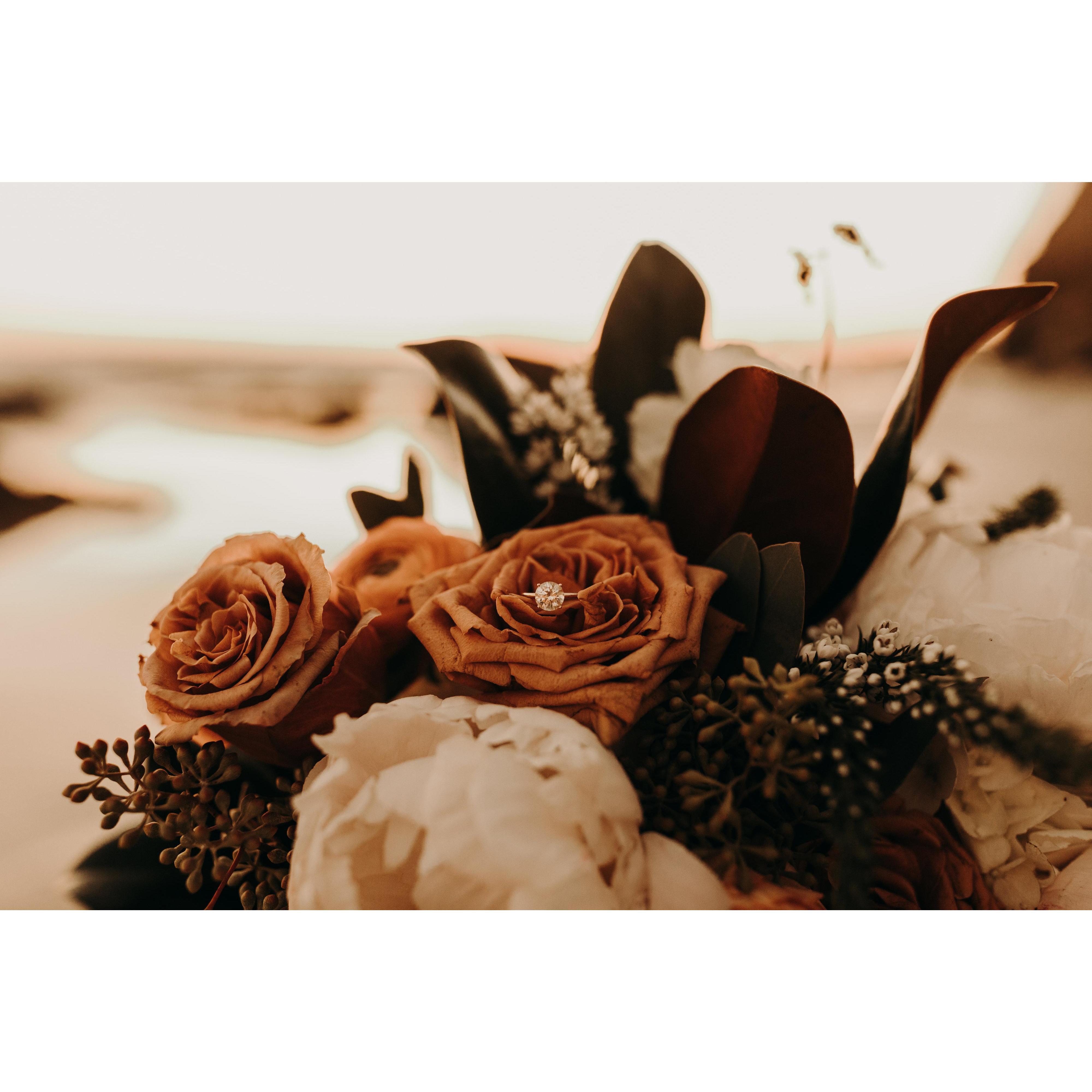 Photographer: @Paige.Greener
Florals: @milieuflorals