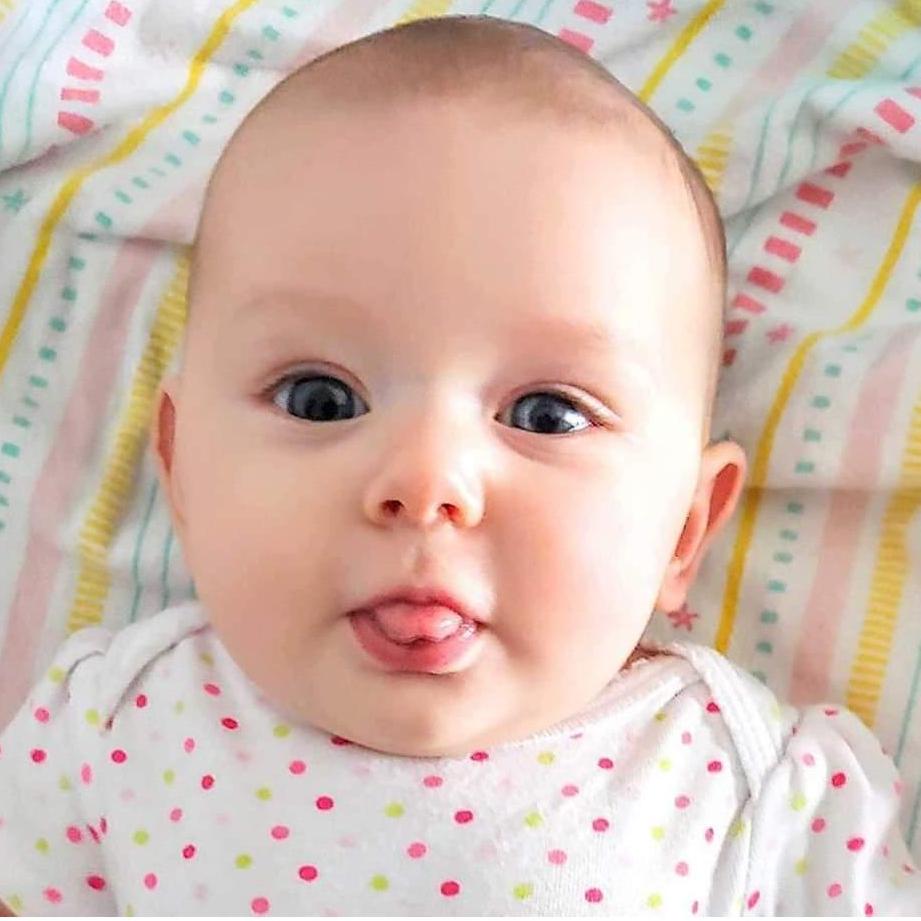 Ok this is just too cute... little Lily James just being her cute little self,,,precious!