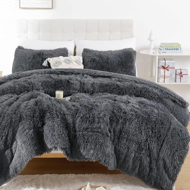 Smoofy Fluffy Full Size Comforter Set, Faux Fur Comforter Set, Luxury Fuzzy Bedding Set, Soft Shaggy Full Bed Set for All Season, 3 Pieces - 1 Comforter & 2 Pillowcases, Dark Grey