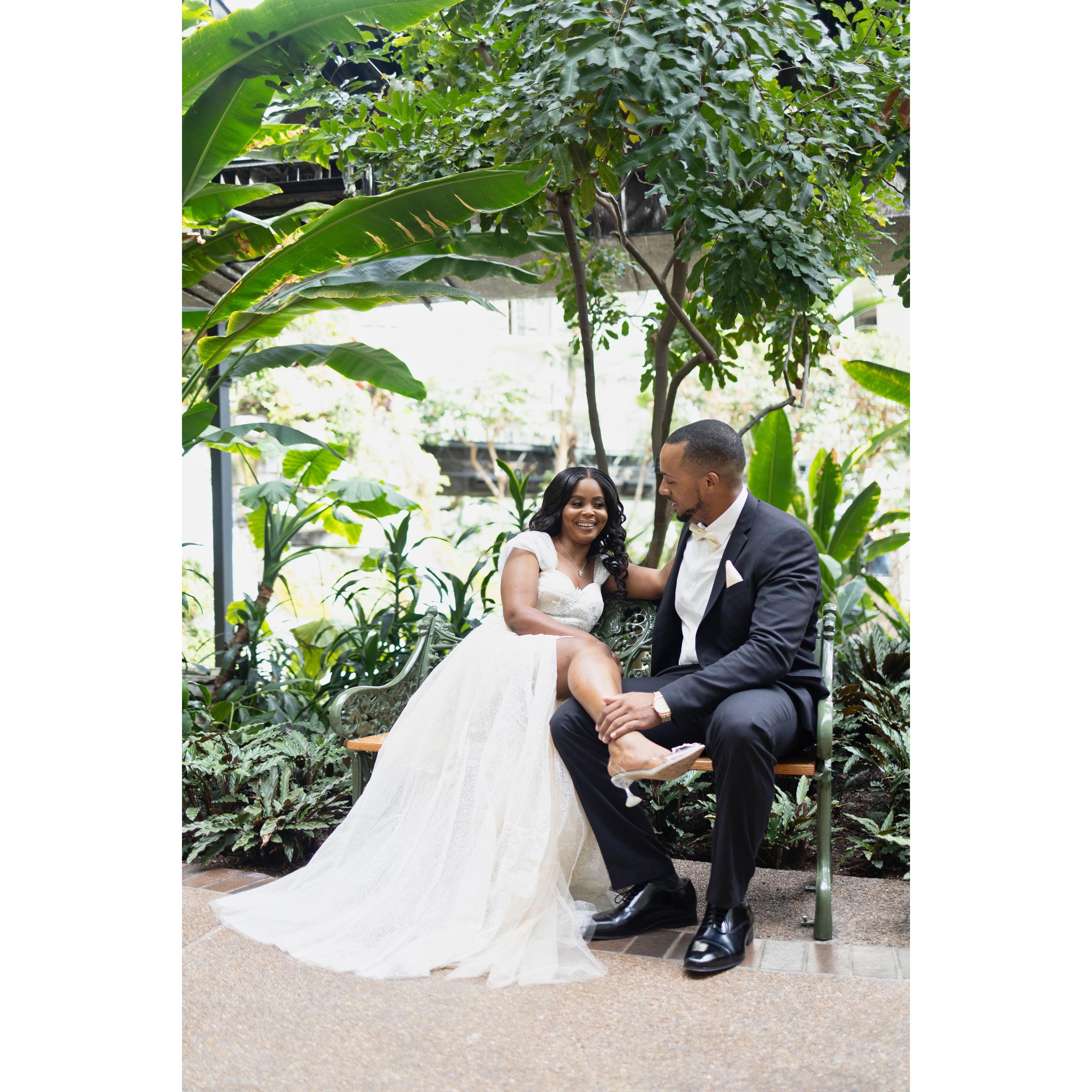 Once in awhile
Right in the middle of Ordinary Life
LOVE
Comes Along and Brings me YOU...
