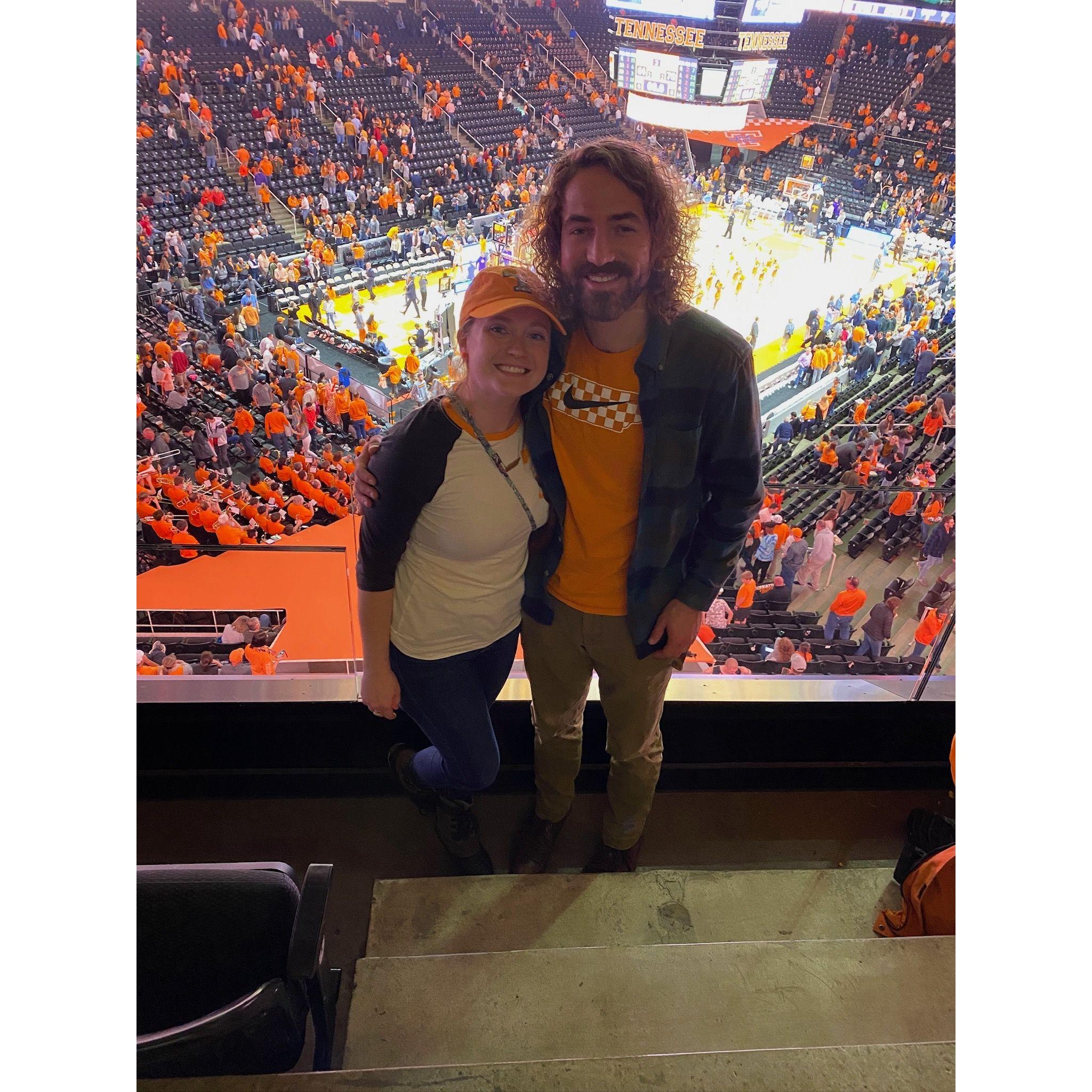 V-O-L-S go vols go!