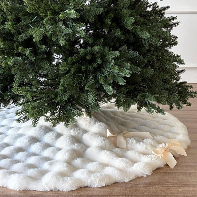 Starry Dynamo 48-Inch Puff Quilt Faux Fur Christmas Tree Skirt, Soft Plush Tufted Texture with Satin Ribbon Ties, Cream