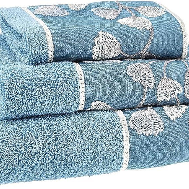 Zahari Home Capri Modern Bathroom Towel Set - 3 Piece Set, Bath Towel, Hand Towel and Wash Towel - Classic Luxury Contemporary Decor - Beautiful Bath Ensemble - Unique Royal Blue