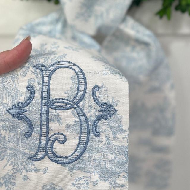 Classic French Toile Wreath Sash with Rosella Lined Monogram, Classic Monogram Wreath Bow