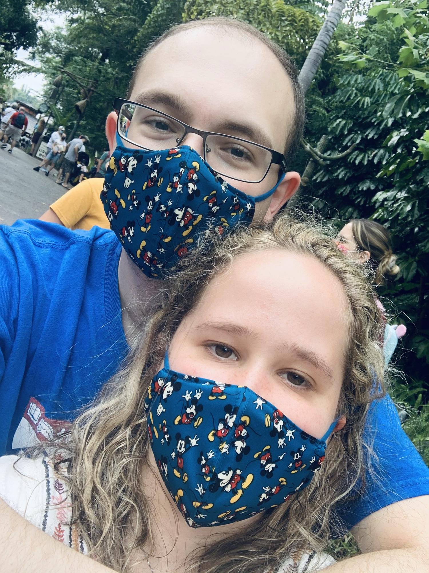 Disney Trip : waiting in line!