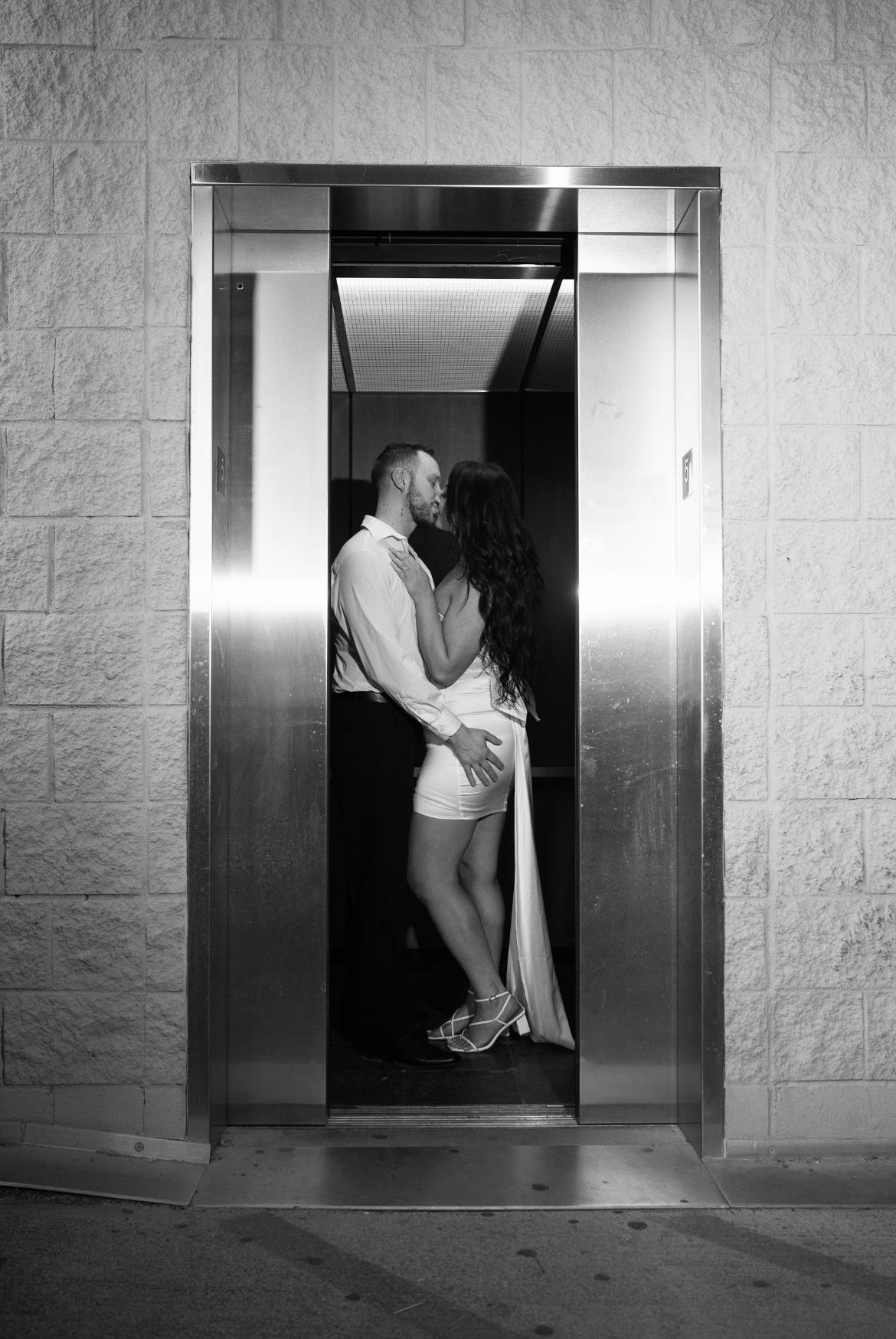 The Wedding Website of Amanda Budzinski and Timothy Donnelly