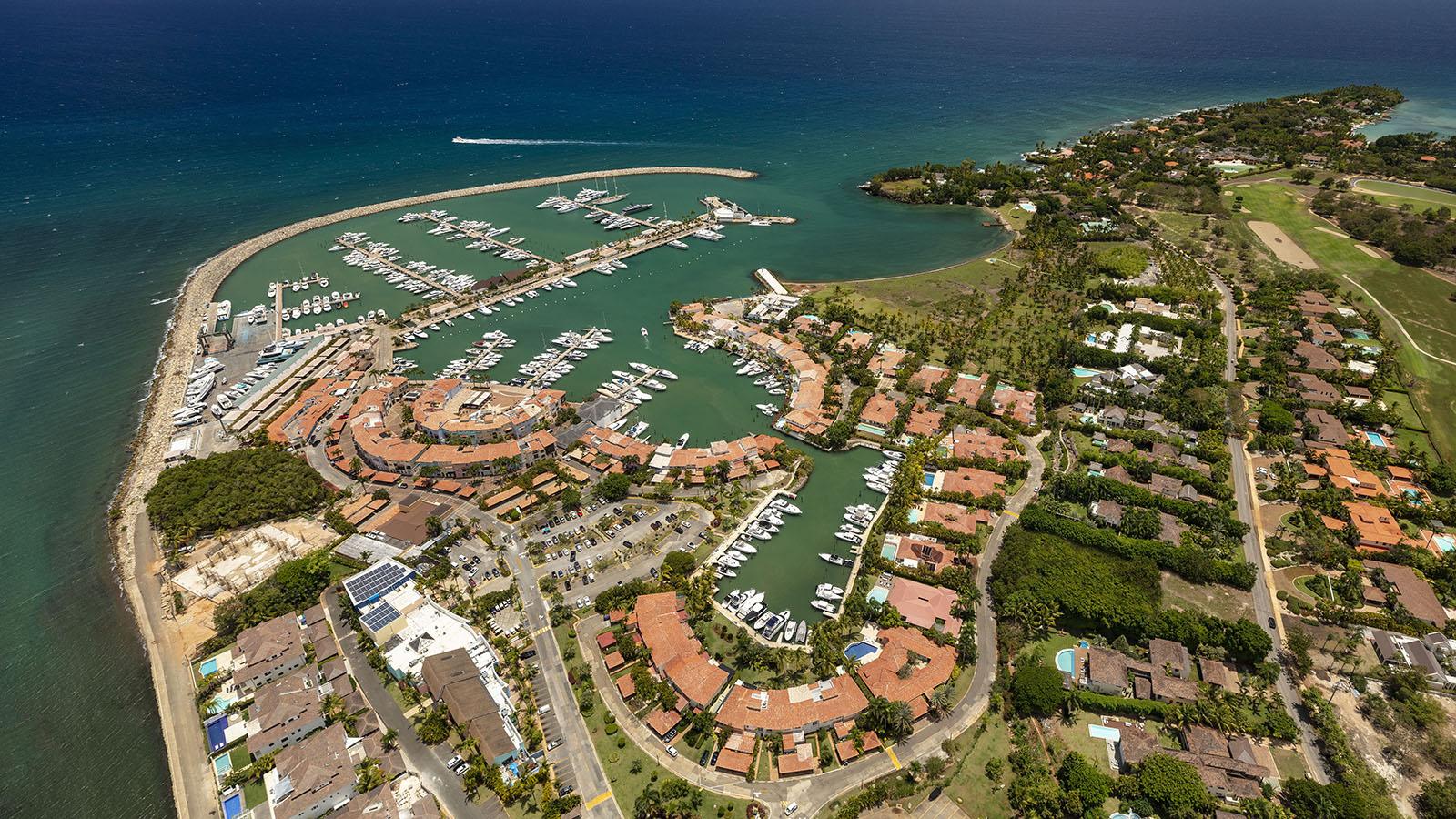 The Wedding Website of EBONY SMITH and CALVIN PIERRE